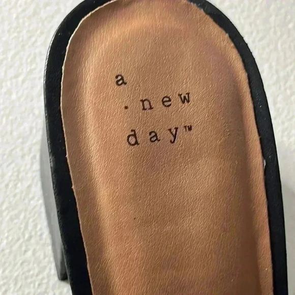 A NEW DAY Dorothy Open-Toe Thick Strap Slide On Heels Size 9.5 - Picture 6 of 7